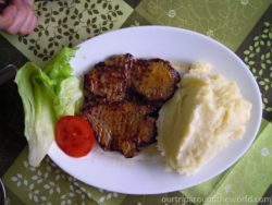 Beefsteak with potato puree
