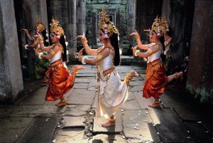 khmerský tanec, khmerské tančnice
