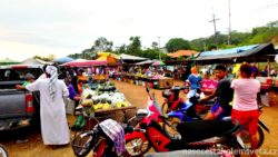 Koh Lanta food market
